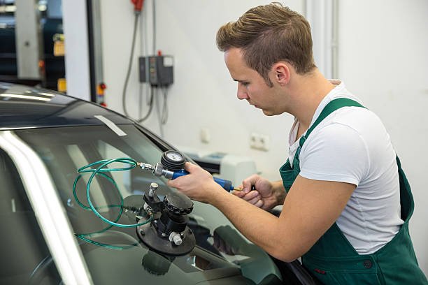Windshield Crack Repair Anaheim, CA
