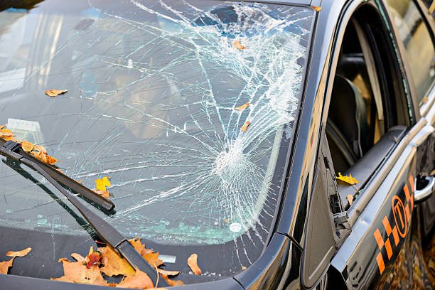 Auto Glass Replacement Santa Ana CA - Affordable Auto Services - We Come to You!